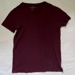 3 American Eagle t shirts